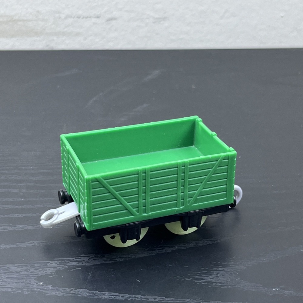 Thomas & Friends Green Cargo Car 2013 Mattel Gullane TrackMaster Train Car